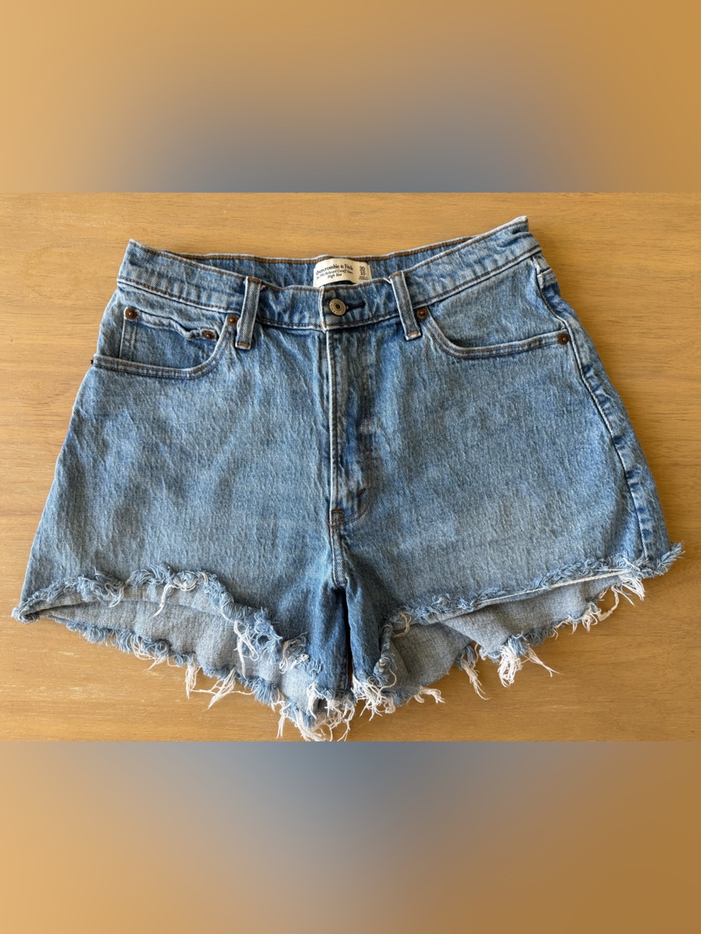 Abercrombie Relaxed 90’s Cutoff Short - Curve Love